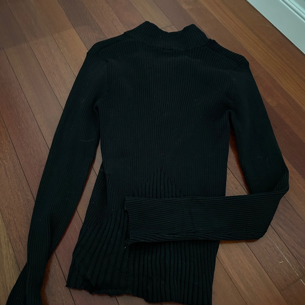 Cache Black Ribbed Sweater - Picture 3 of 3